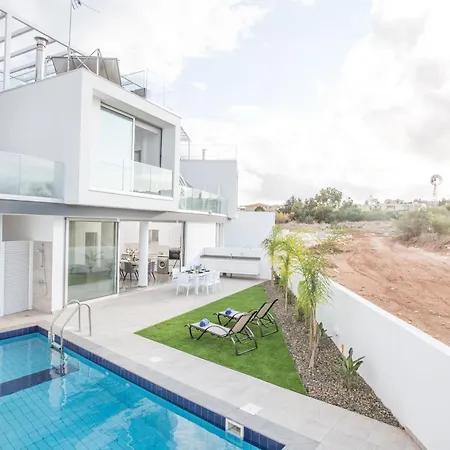 Casa vacanze 2 Schlafzimmer Mit Pool, Dachgarten, Meerblick *