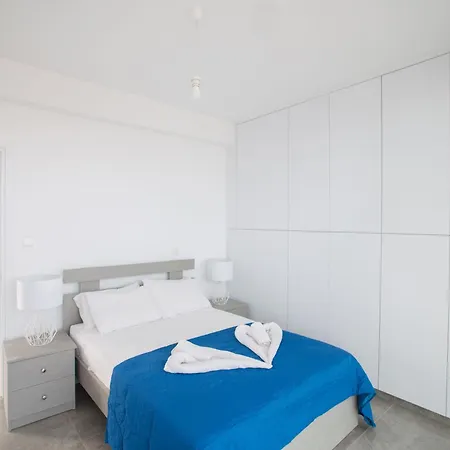 2 Schlafzimmer Mit Pool, Dachgarten, Meerblick